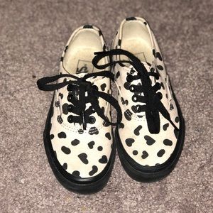 Cream white with black hearts little girl Vans
